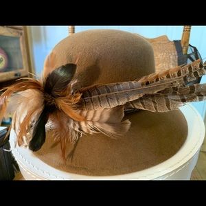 Brown felt hat by Nine West. Never been worn.